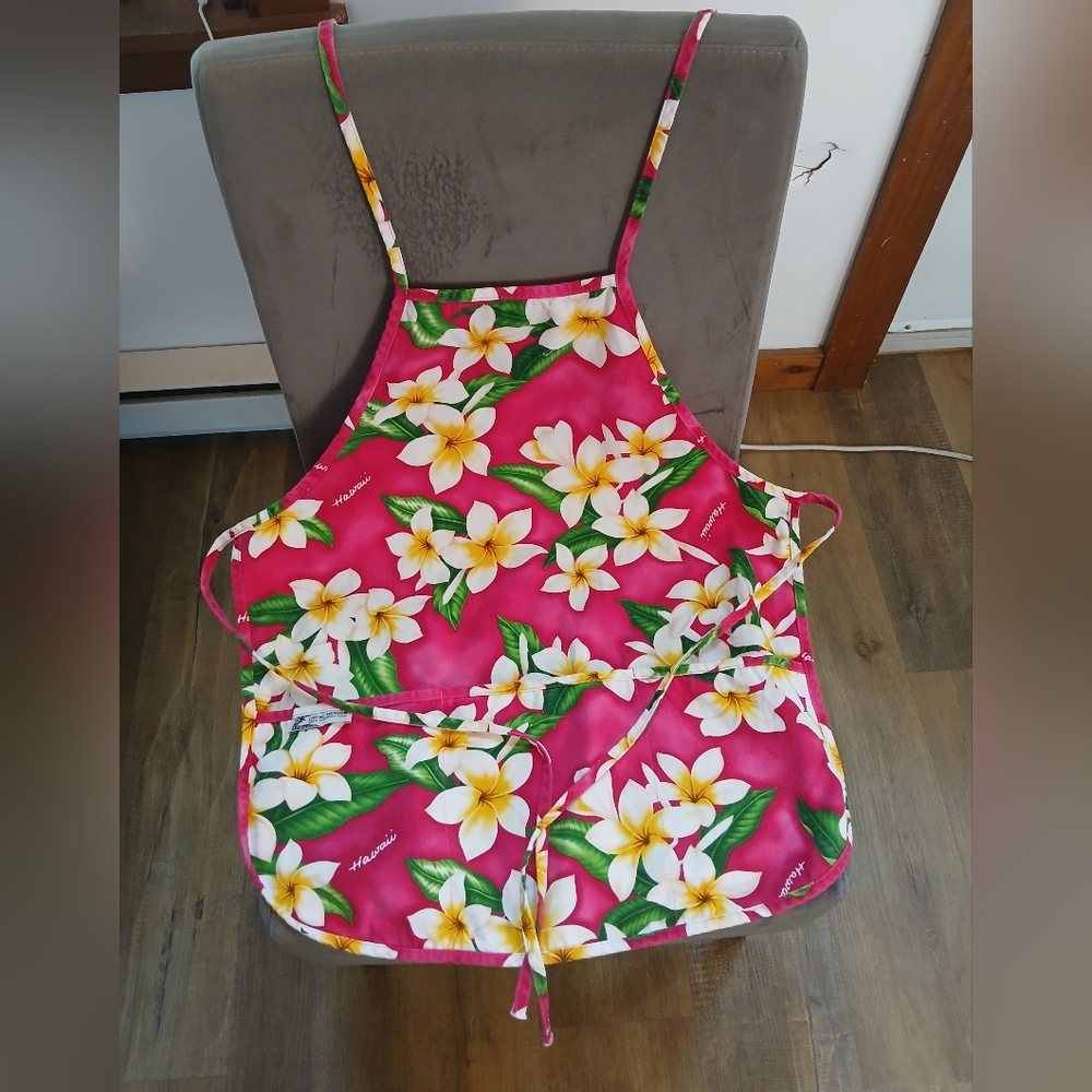 Hawaiian Print Apron with Pockets